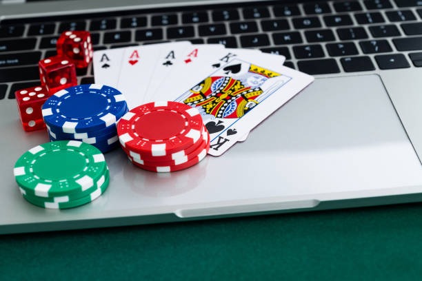 Bingo room with multiple players and live draw